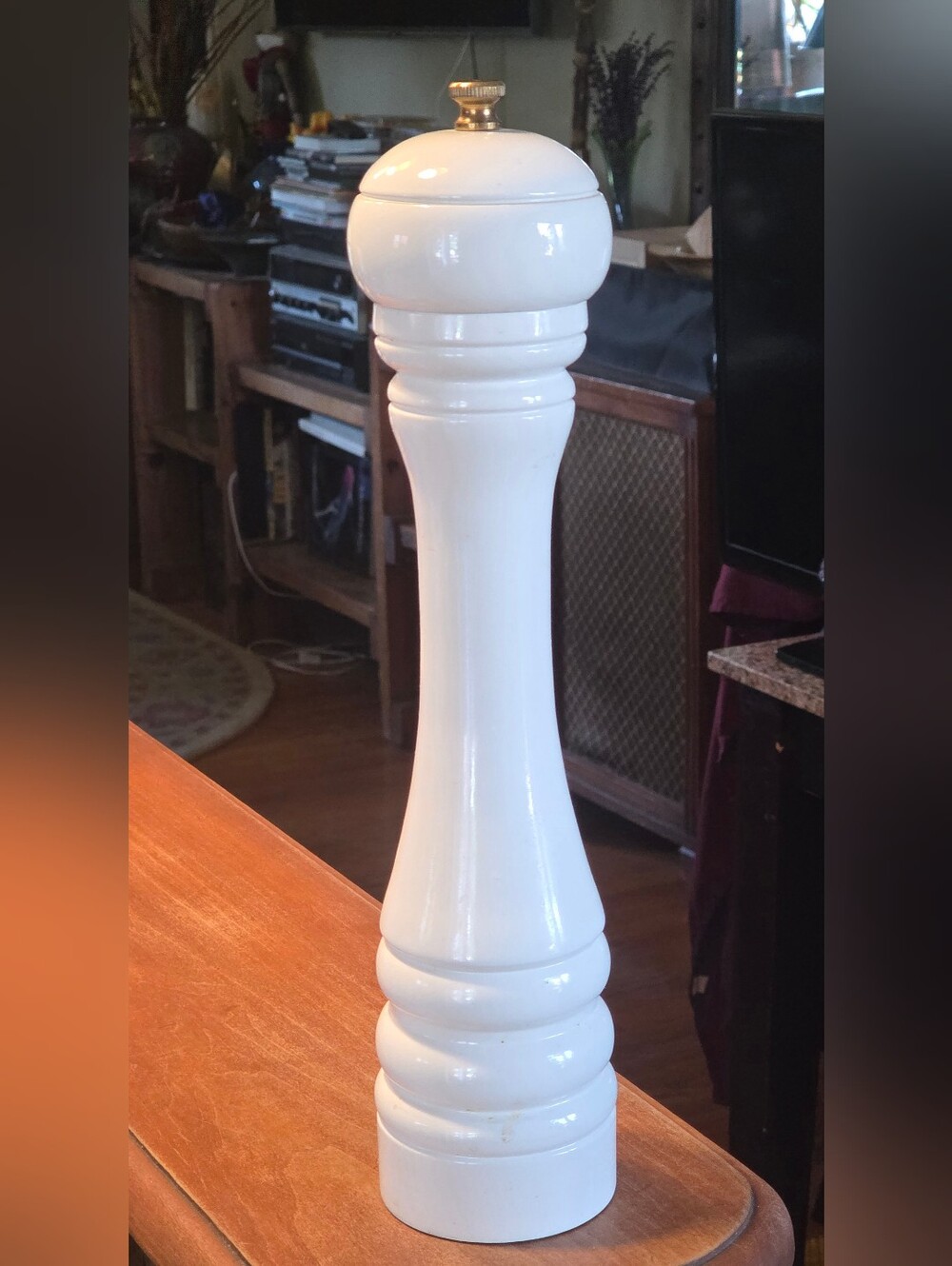 Classic White Lacquered Wooden Salt/Pepper Mill 13"